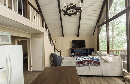 Bremen House | Lakebound and Down! Beautiful waterfront home on Smith Lake