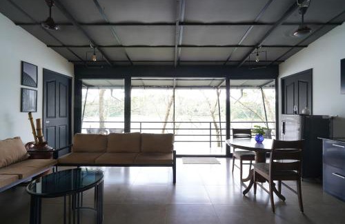 Wadakanchery Hotel | Lakedale Resorts
