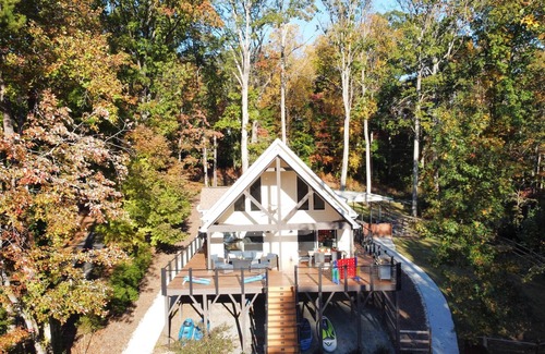 Lake Norman of Catawba House | Lakefront retreat for family, friends & fun!