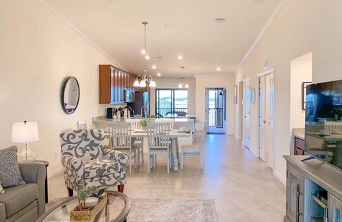 Lakewood Ranch House | Lakefront 2 BR Condo In Lakewood National - The Cortusa