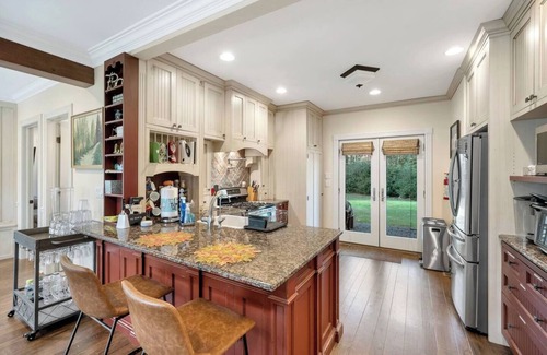 Highland Lake Cottage | Lakefront | 22 acres | HotTub | Game Room