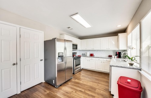Irving House | Lakefront 3 bed 1 bath HomeSuite. Read the listing