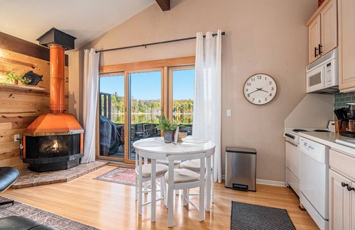 Gaylord House | Lakefront 3 Bedroom Townhome - Fall colors and Quaint Towns - Sleeps 8