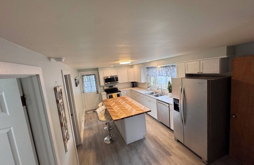 South Lima House | Lakefront 4 Bedroom Home on Conesus Lake
