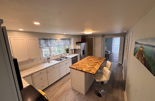 South Lima House | Lakefront 4 Bedroom Home on Conesus Lake