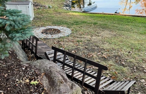 White Lake House | Lakefront 4-bedroom house in White Lake