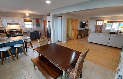 Vermilion House | Lakefront - 4BR w/Hot Tub & Sauna