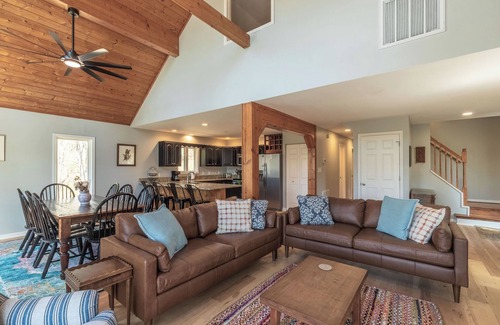 Tuckasegee House | Lakefront 5BR w/Private Dock, Hot Tub, Game Room, EV Charger – Near WCU & Sylva