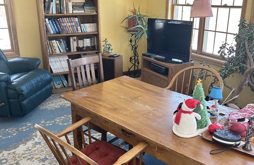 Forest Lake Apartment | Lakefront apartment with beautiful views,water access, 30 min from twin cities