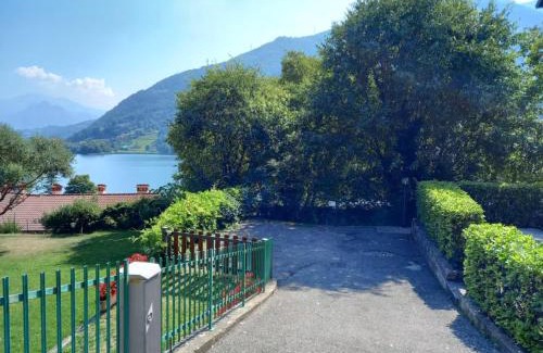 Ranzanico Apartment | Lakefront Apartment with Panoramic Pool