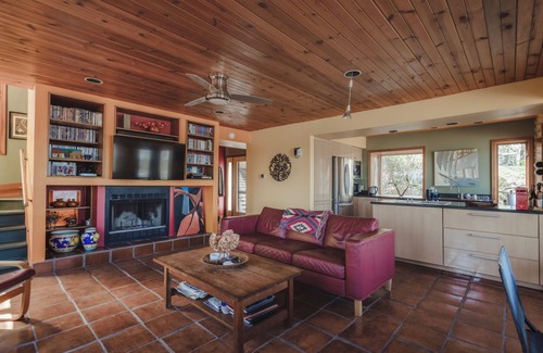 Lakeside House | Lakefront Architect Home, Private Assn Beach Below, 5 Decks