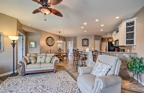 Camdenton Condo | Lakefront Balcony + Pool Access: Camdenton Condo