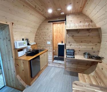 Parry Sound House | Lakefront Barrel in Parry Sound #16