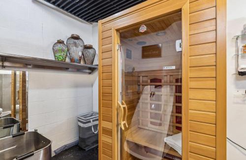 Ashtabula House | Lakefront Beach House - Sauna & Steam Pod Retreat