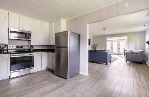 Durhamville House | Lakefront beauty near Sylvan Beach w/Kayaks