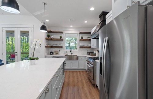 Eatonton House | Lakefront Bliss - Fully Loaded
