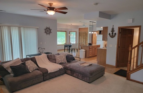 Ingleside Cottage | Lakefront Bliss: Your Ultimate Vacation Haven Surrounded by Nature