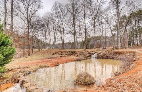 Inman House | Lakefront Blue Ridge Mtns Vacation Rental