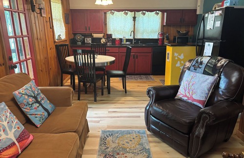 Lake Lure Cottage | LAKEFRONT - Bring Some Love to Lake Lure