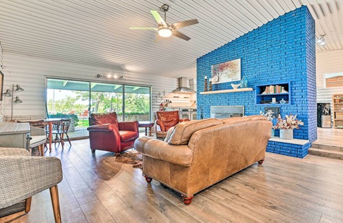 Brownwood House | Lakefront Brownwood Home w/Private Boat Dock