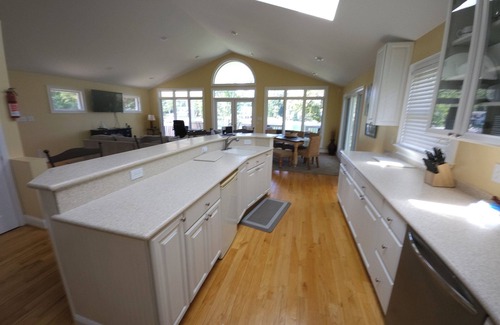 Mount Mourne House | Lakefront Bungalow on Beautiful Lake Norman!