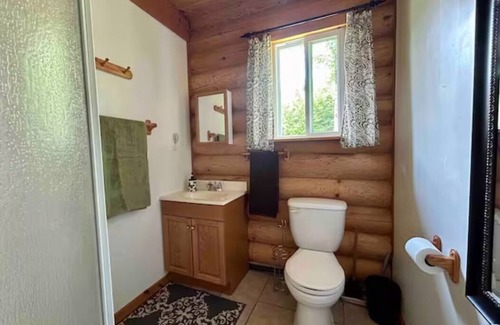 Unorganized Centre Parry Sound Cabin | Lakefront Cabin #1 - 4 Season - Sleeps 7