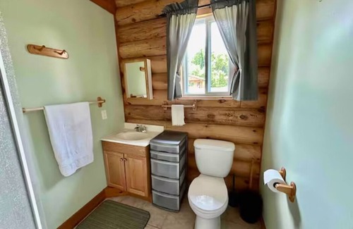 Unorganized Centre Parry Sound Cabin | Lakefront Cabin #3 - 4 Season - Sleeps 7