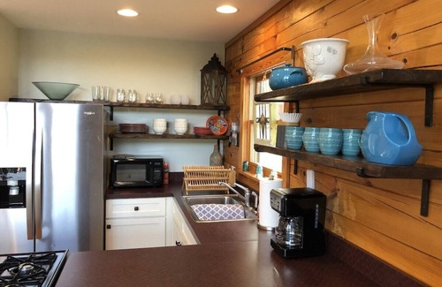 Trevilians Cabin | Lakefront Cabin - Farm Animals - Fish, Swim, Boat, Hike/Bike 5+Miles Trails
