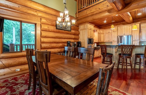 Idlewild Cabin | Lakefront Cabin | Game RM, Pier, Insane Fishing!