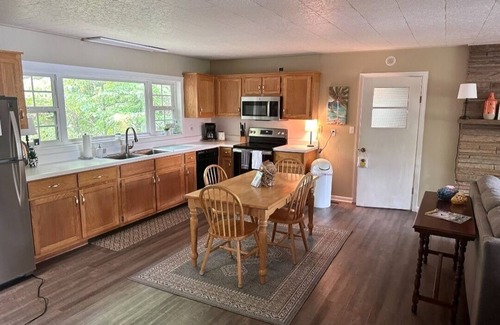 Hayesville Cabin | Lakefront Cabin on Lake Chatuge! Bring your boat!