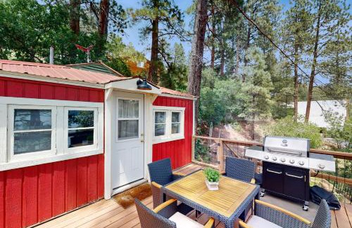 Bayfield House | Lakefront Cabin Retreat (Cabins A & B)