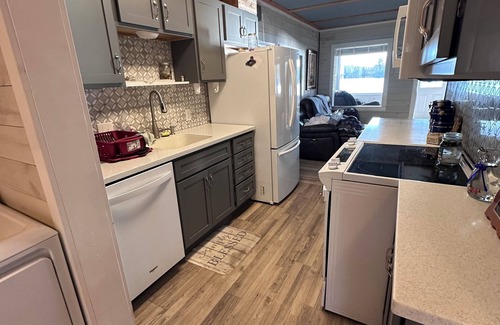 Baldwin House | Lakefront cabin, sandy swim area, close to lots of unique attractions!