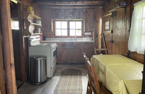 Brighton Cabin | Lakefront Cabin