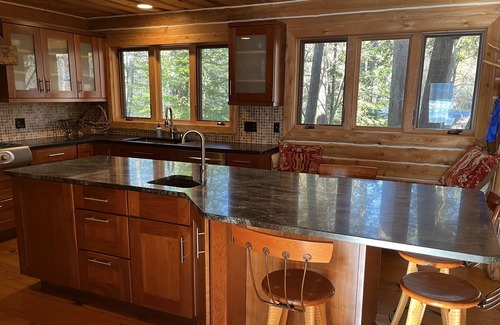 Petoskey Cabin | Lakefront Cabin in Harbor Springs, Mi, 1 mile from Petoskey State Park.