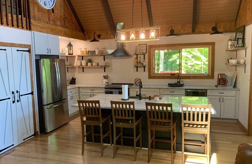 Bumpass House | Lakefront Cabin w/800' of shoreline, WiFi, Beach,Dog Friendly, Kayaks, Fishing