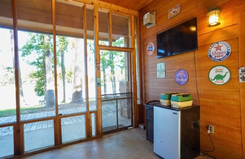 Shelbyville Cabin | Lakefront Cabin w/Pier, Firepit & Pet-Friendly