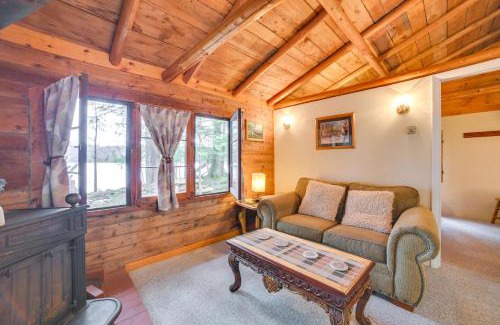 Levering House | Lakefront Cabin with Beach Access Levering Retreat