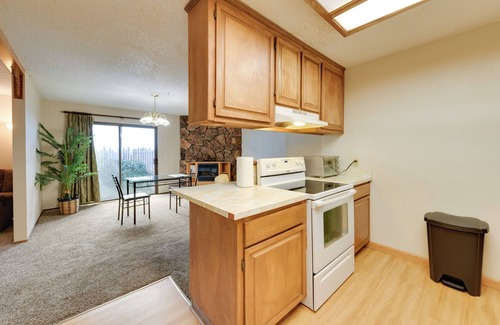 Clear Lake House | Lakefront California Townhome Near Wineries!