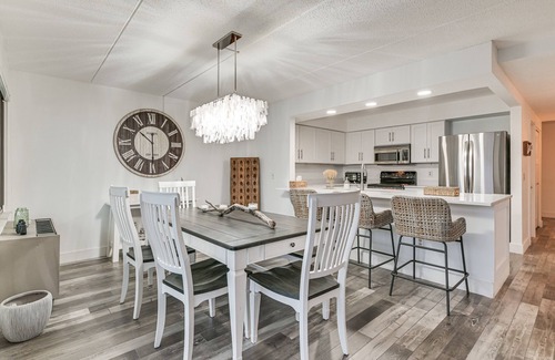 Canandaigua Condo | Lakefront Canandaigua Condo w/Stunning Views