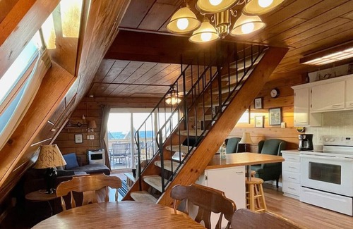 Stevensville House | Lakefront Chalet #29 w/Beach Access, Pools, Sport Courts, Fishing Pond & more!