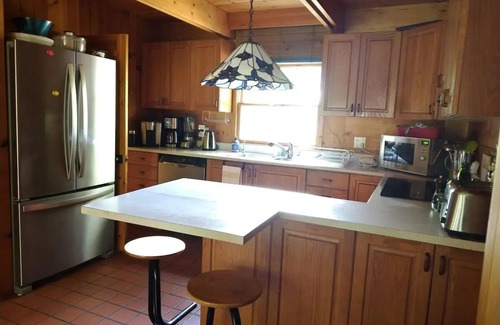 Montreal Ski Chalet | Lakefront Chalet in Montreal