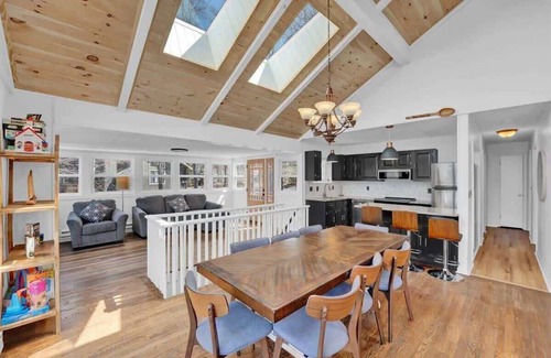 Gouldsboro House | Lakefront Chalet | HotTub | Sauna | FirePit | Dock