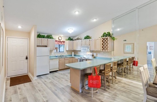 Osage Beach Condo | Lakefront Condo Near the State Park