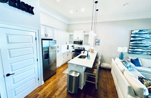 Northport Condo | Lakefront Condo on Lake Tuscaloosa. Perfect for summer fun and football weekends