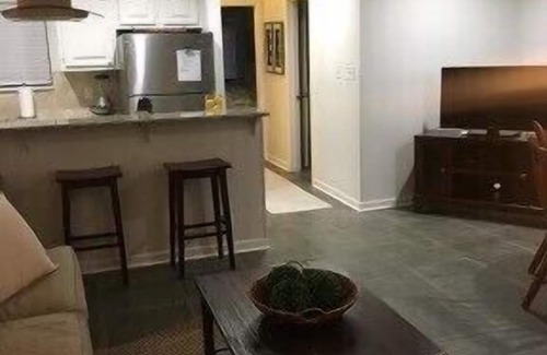 Hot Springs Condo | LAKEFRONT CONDO W/BALCONY, NEWLY RENOVATED