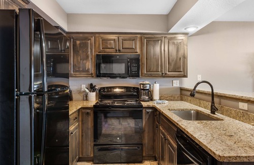 Indian Point Condo | Lakefront Condo with direct water view! Ticket DEALS and Resort Perks included. Sleeps 6