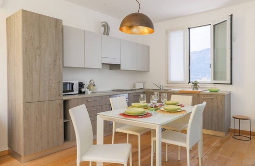 Cadenabbia Apartment | Lakefront Contemporany - MyHomeInComo