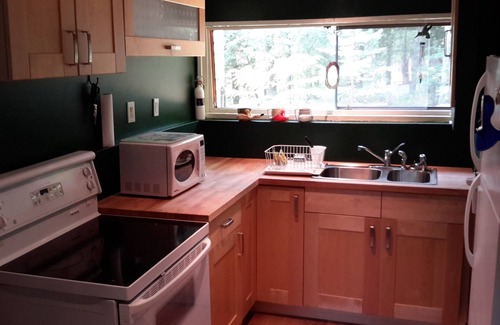Lanark Highlands Cottage | Lakefront Cottage in Beautiful Lanark Highlands