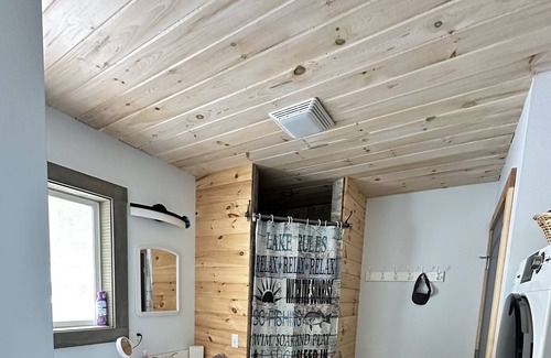 Dover-Foxcroft Cottage | Lakefront cottage on beautiful Sebec Lake, only 10 minutes from town!