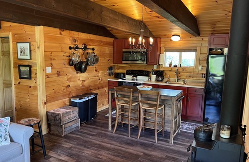 Kimball Lake Shores Cottage | Lakefront cottage 20 min from N. Conway